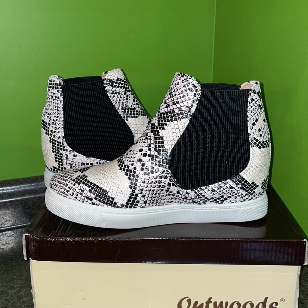 Wedge Sneakers - Picture 8 of 14